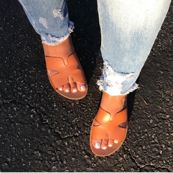 NWT! Vegan Leather/Ultra Padded H-Style Flat Slide - Picture 4 of 8